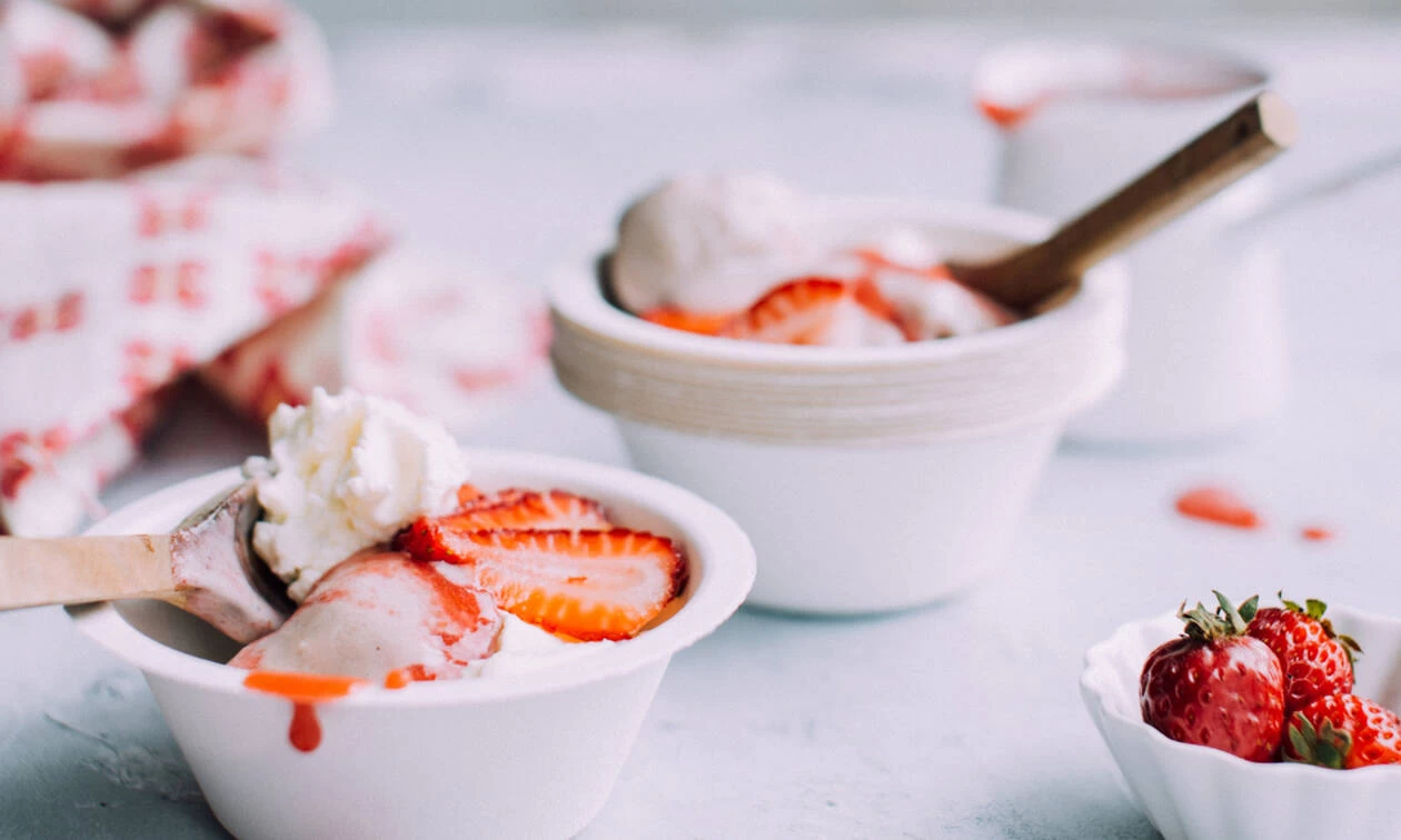 Πεντανόστιμο σπιτικό παγωτό μέσα σε πέντε λεπτά – Δείτε το βίντεο